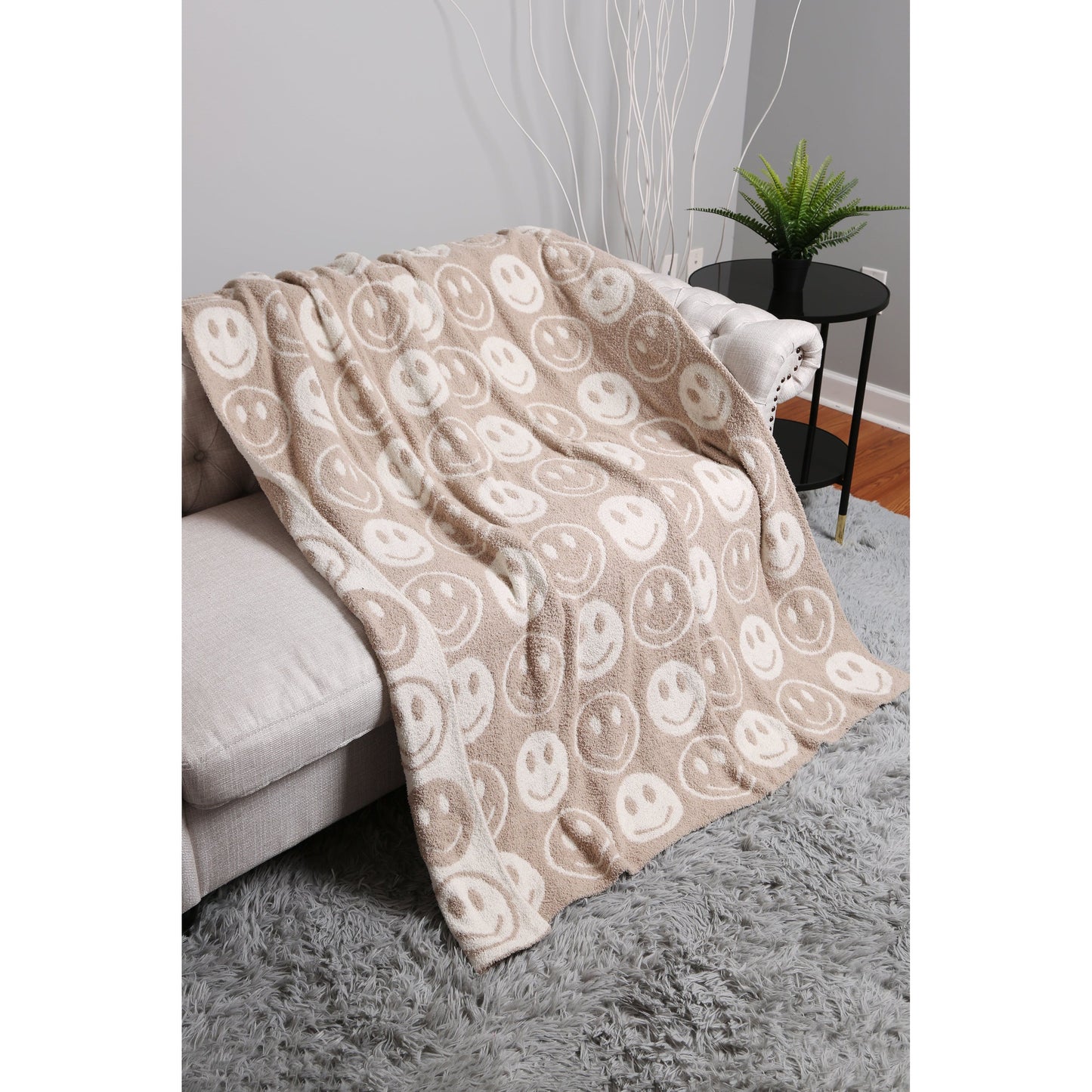 Cozy Collection Smiley Throw Blanket - Desert Dreams Boutique