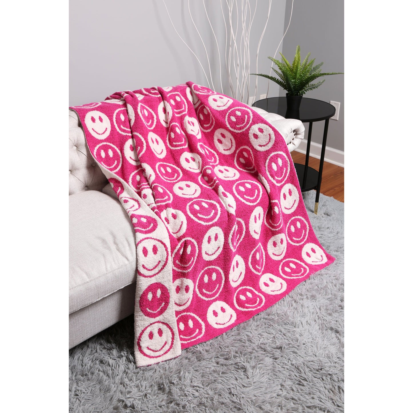 Cozy Collection Smiley Throw Blanket - Desert Dreams Boutique